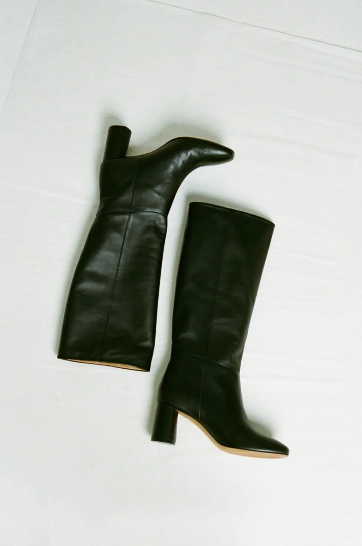 Donna Knee High Boots - Black