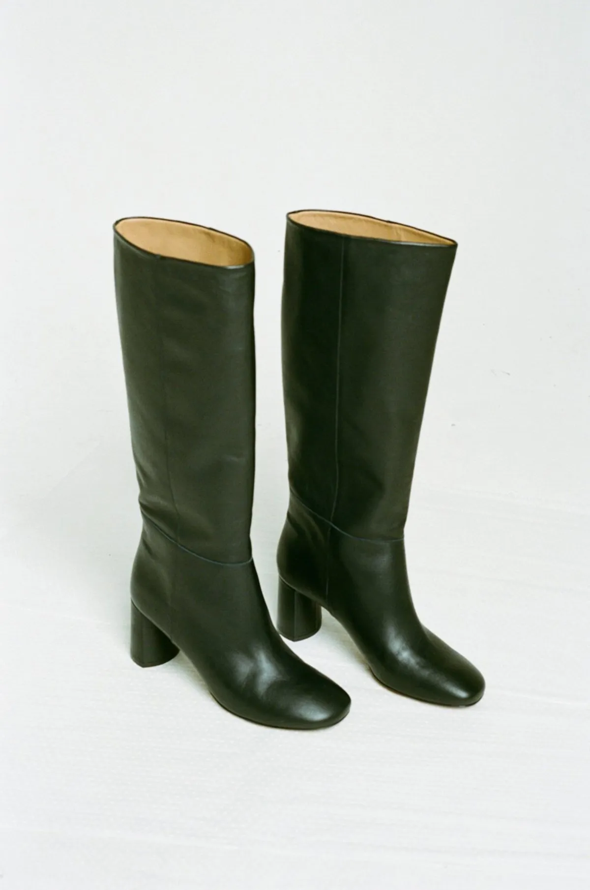 Donna Knee High Boots - Black