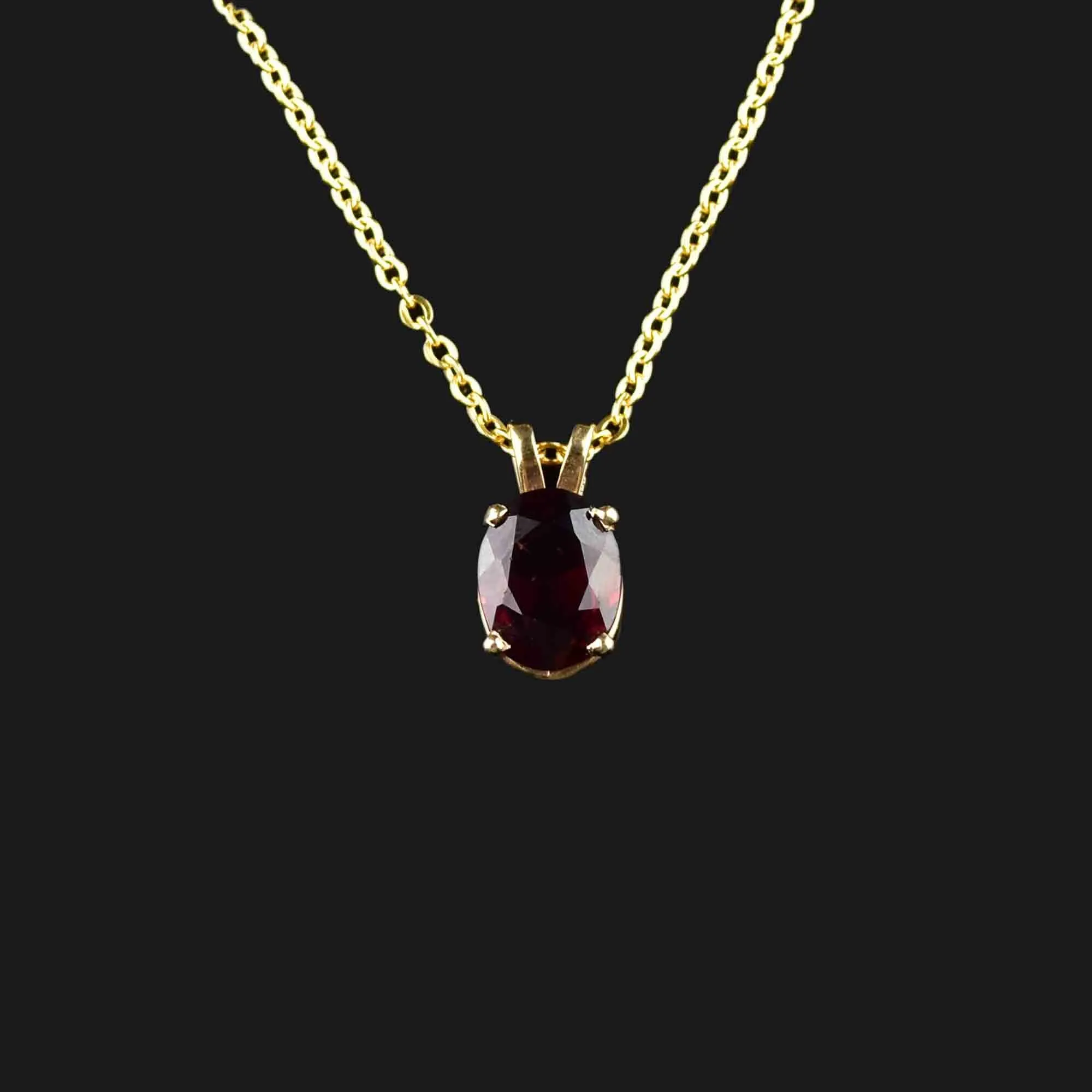 Vintage 14K Gold Garnet Solitaire Pendant Necklace