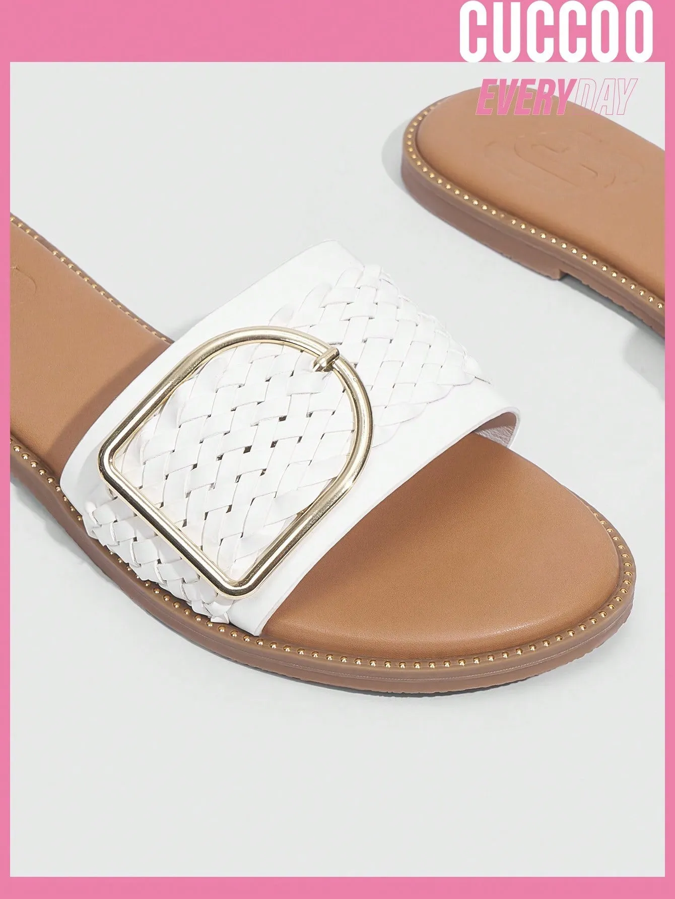 Woman Shoes Fashionable Round Toe Woven Sandals With Metal Buckle Detail For Spring And Summer